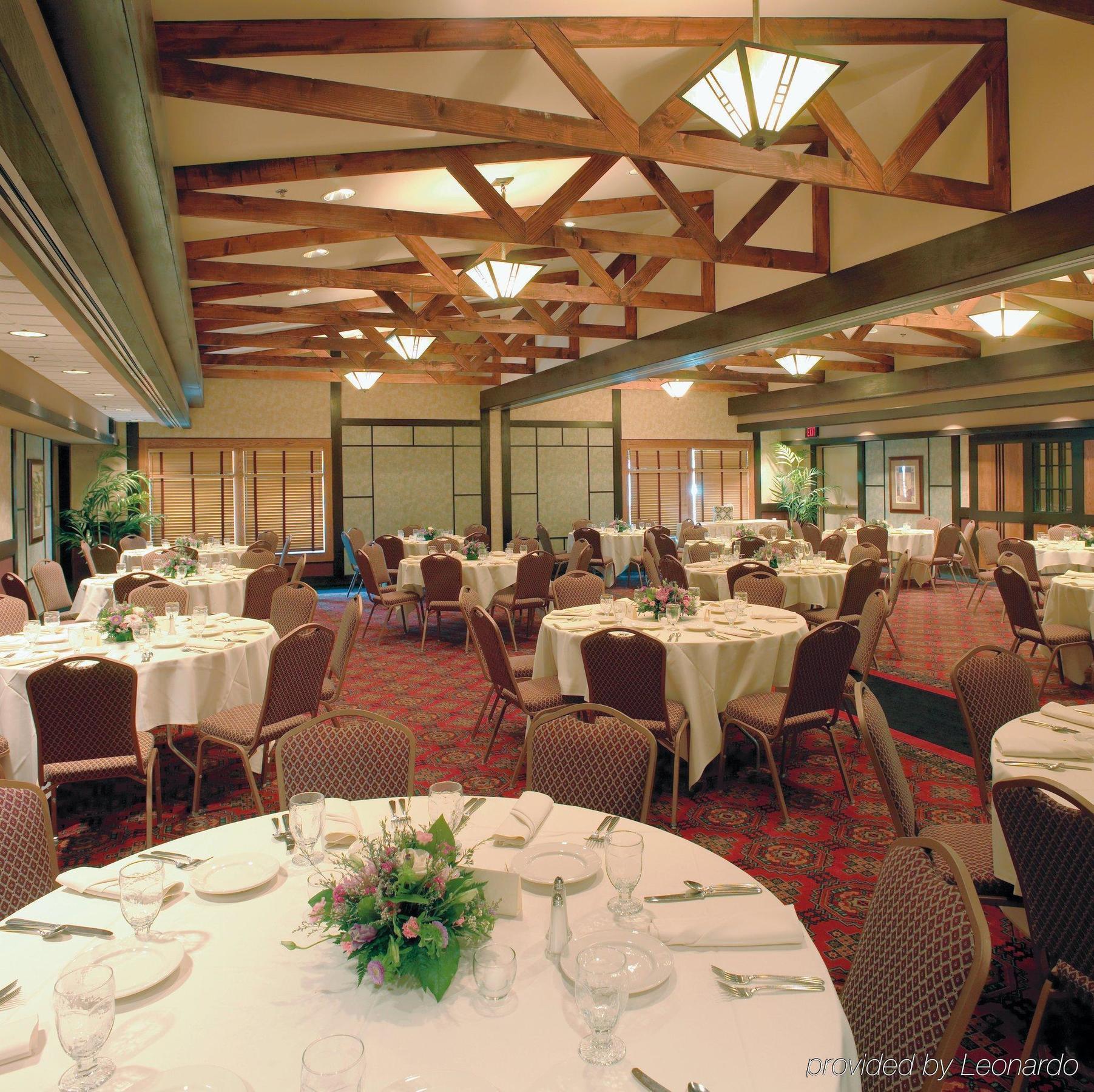 The Craftsman Inn & Suites Fayetteville Restaurante foto